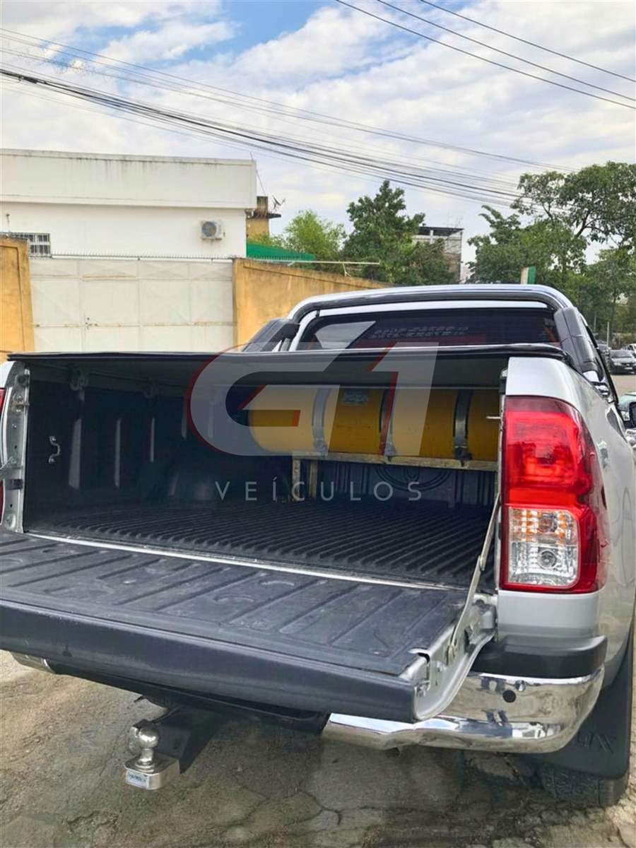 hilux-10